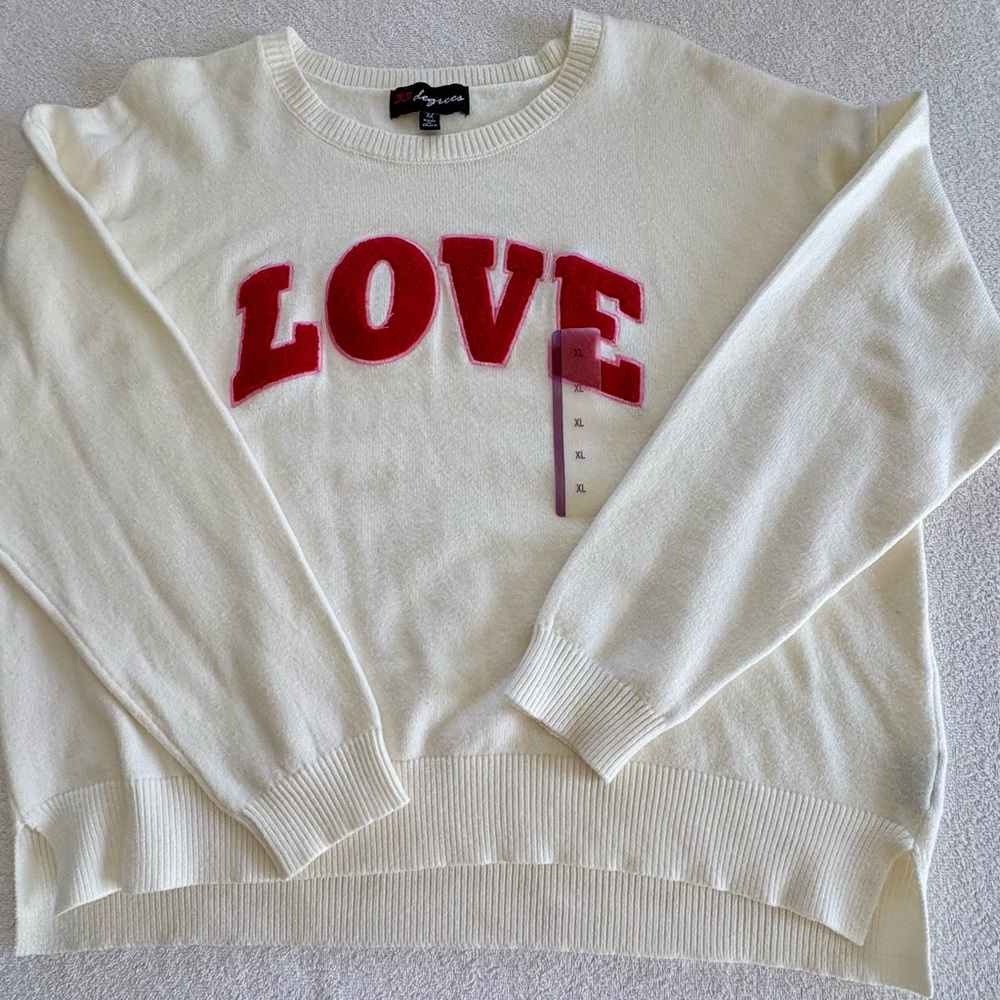 33 Degrees Love Cream Applique Logo Sweater XL NWOT